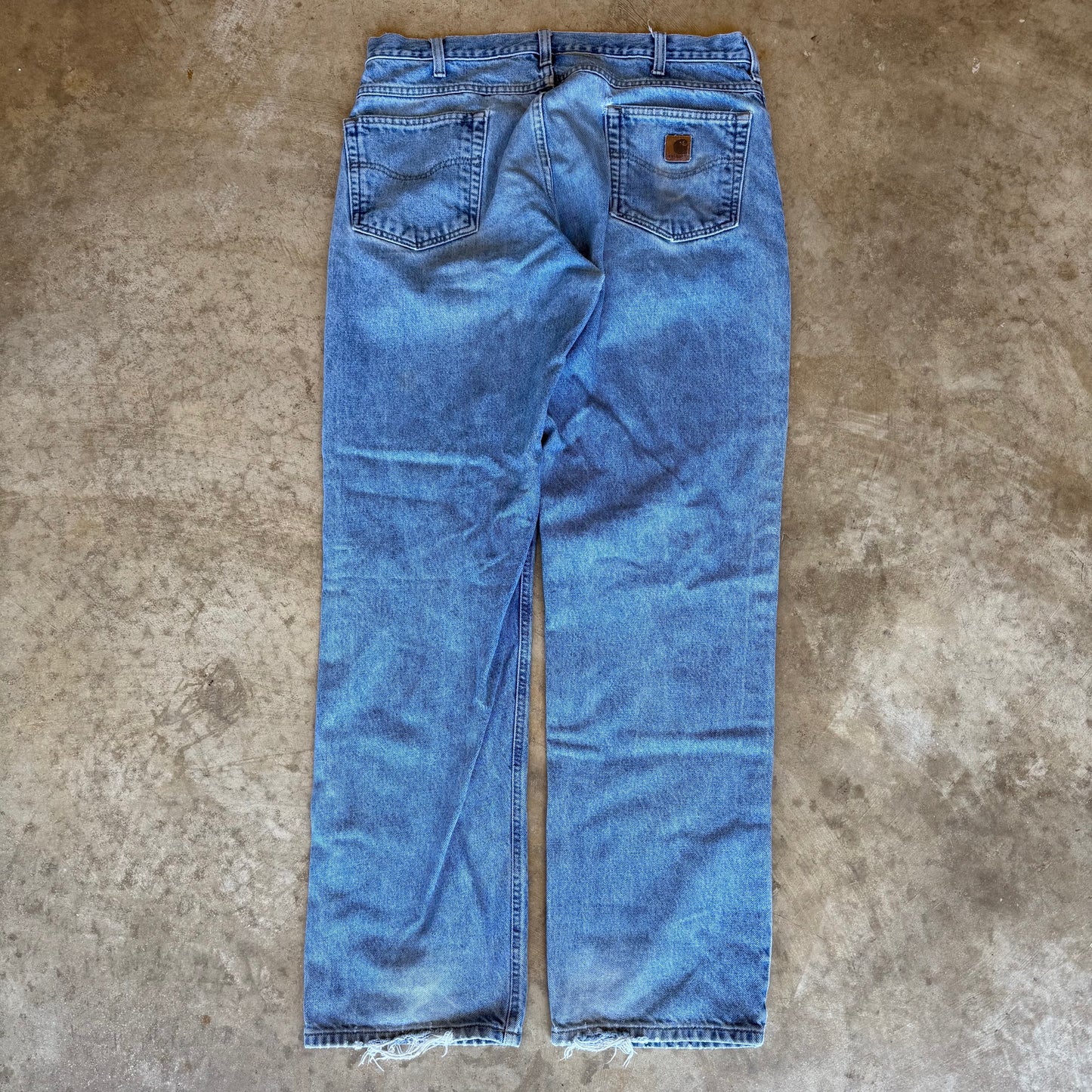 2000’s Essential Carhartt Jeans (38)