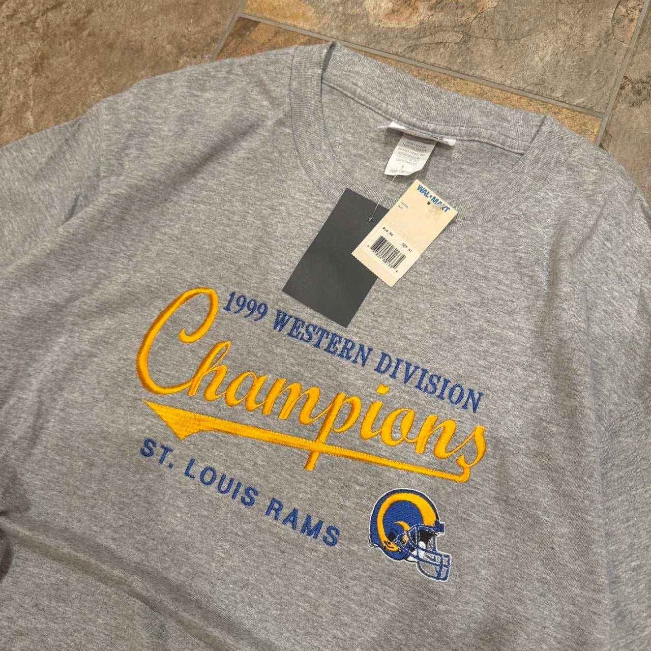1999 STL Rams Tee NWT